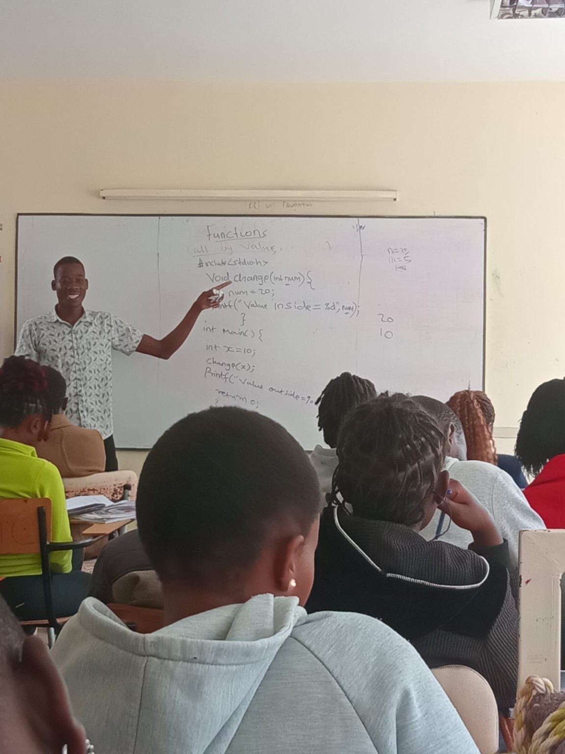 C programming classroom training session